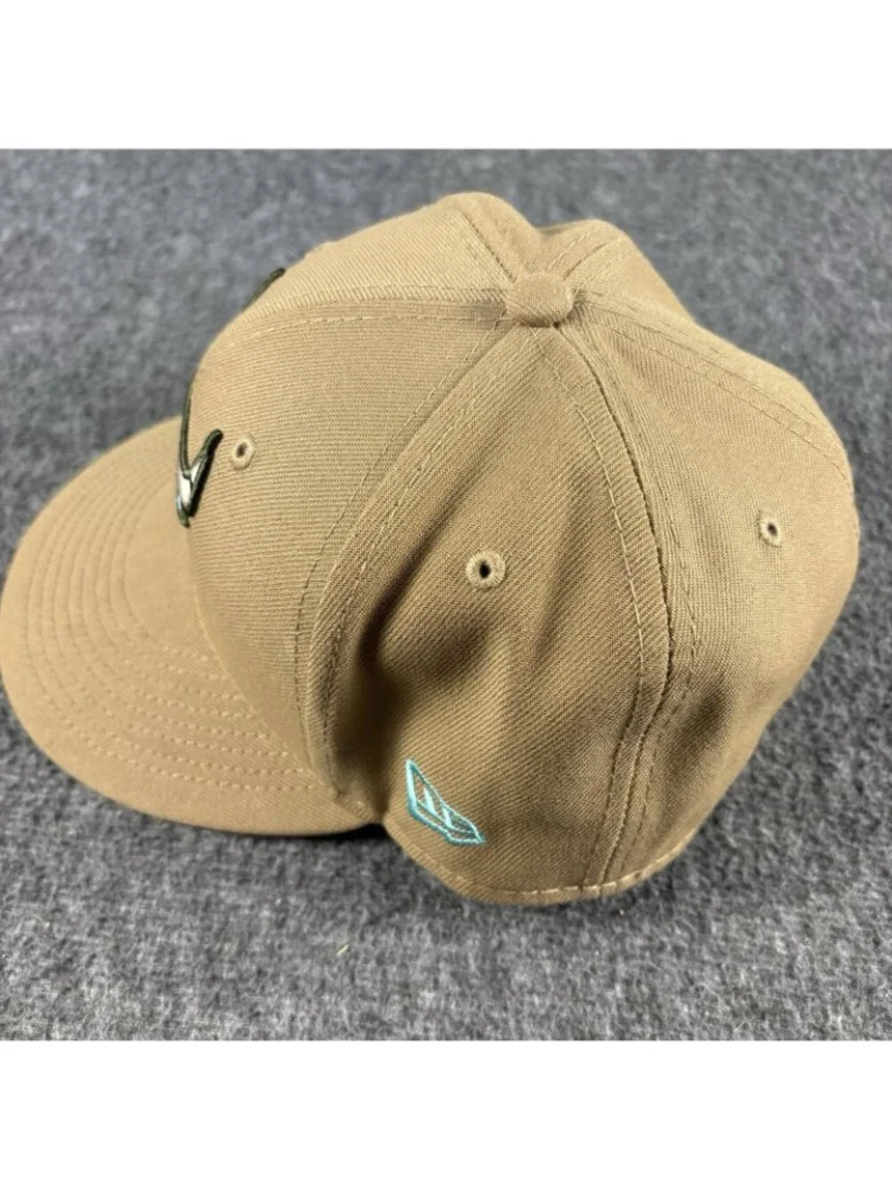 Chicago Bulls New Era 59FIFTY 7 1/4 Tan Teal NBA Fitted Hat Cap